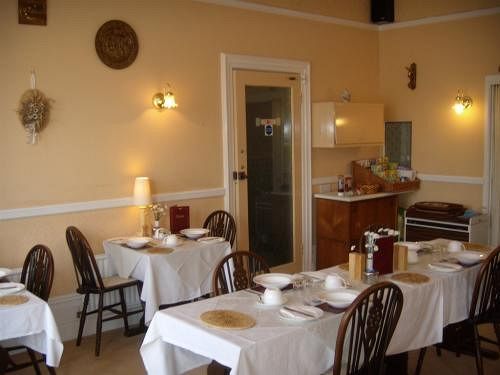 Whitworth Falls Hotel Саутпорт Екстериор снимка